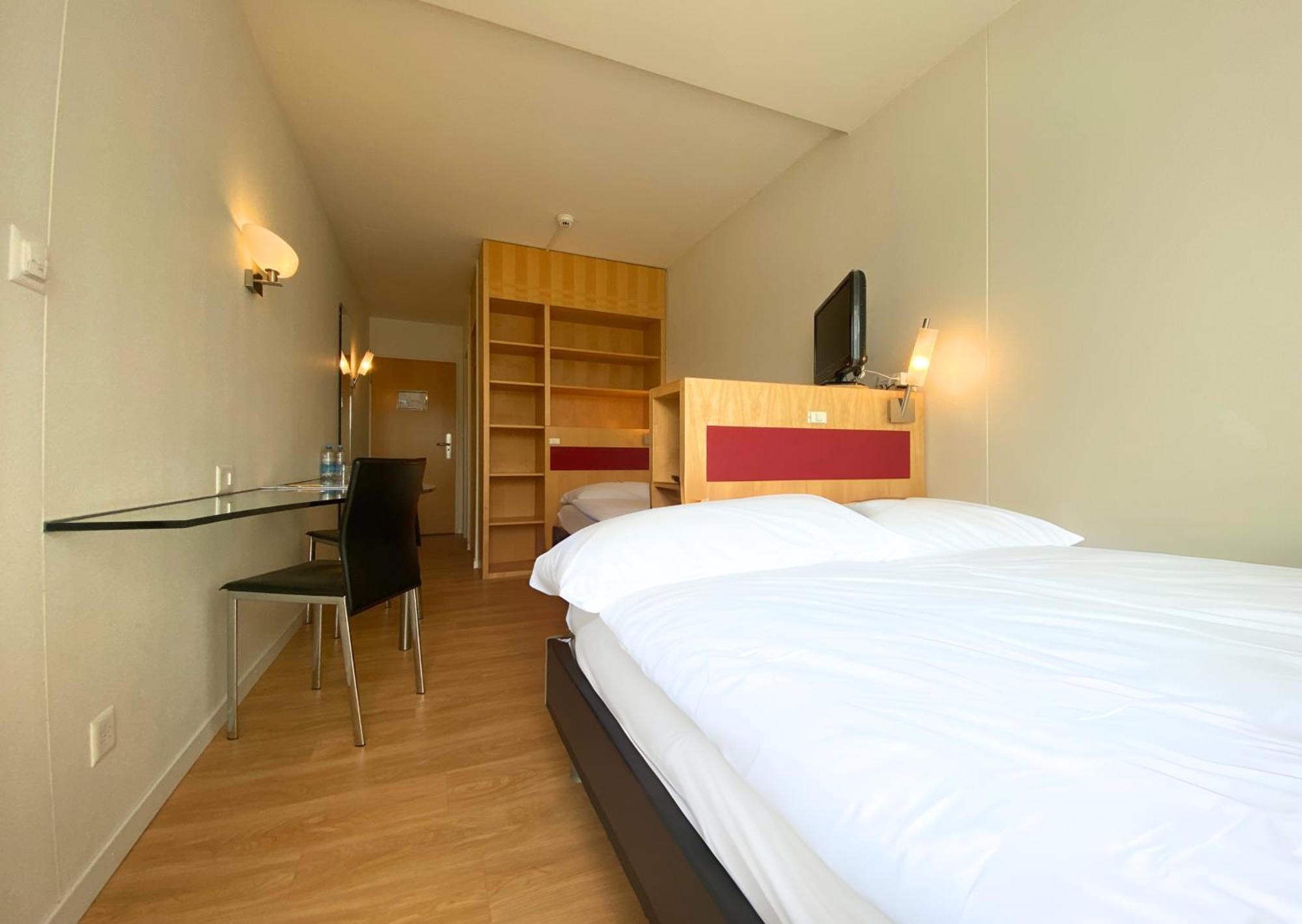 Hotel Seaside Шпиц Екстериор снимка